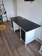 Mooi bureau Ikea met veel opbergruimte, Huis en Inrichting, Bureaus, Ophalen, In hoogte verstelbaar, Zo goed als nieuw, Bureau