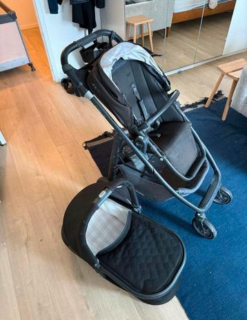 Uppa Baby Cruz kinderwagen beschikbaar voor biedingen