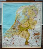 Fraaie en grote schoolkaart van Nederland van Wolters, Ophalen of Verzenden, Aardrijkskunde
