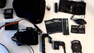 Panasonic DC-S5 II X (s5iix) met accessoires beschikbaar voor biedingen