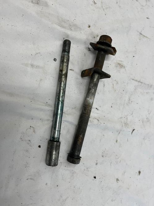 Cpi sm 50 wiel assen, Fietsen en Brommers, Brommers | Toebehoren, Ophalen of Verzenden