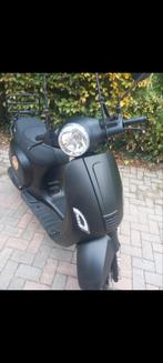 BTC Riva Scooter - 45 km/u, Ophalen of Verzenden