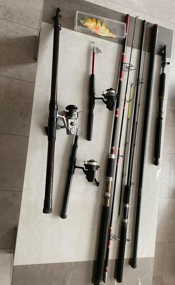 Verschillende stukken van vishengels te koop beschikbaar voor biedingen