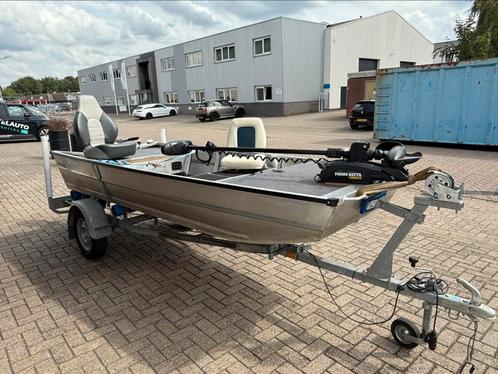 Aluminium visboot Qwest 360 + Honda 6pk + fronttroller, Watersport en Boten, Vis- en Consoleboten, Tot 10 pk, 3 tot 6 meter, Benzine