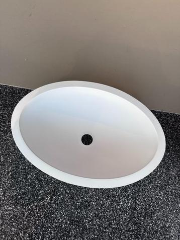 Solid Surface ovalen waskom beschikbaar voor biedingen