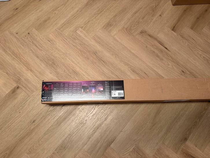 Nieuwe Hue Signe Gradient Wit Vloerlamp - 2 Jaar Garantie, Huis en Inrichting, Lampen | Vloerlampen, Nieuw, 100 tot 150 cm, Kunststof