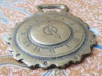 Zeldzaam antiek Engels kleppermannetje met een klok 8,3 cm., Antiek en Kunst, Antiek | Koper en Brons, Ophalen of Verzenden, Koper