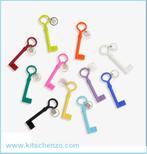 Mega Key sleutelhanger in roze of zwart, Verzamelen, Sleutelhangers, Nieuw, Verzenden