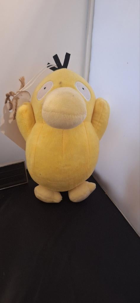 Pokémon psyduck knuffel (25-6), Verzamelen, Actiefiguur of Pop, ., Ophalen of Verzenden, Zo goed als nieuw