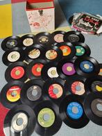 Koffer met singles jukebox vinyl, Ophalen of Verzenden, Gebruikt, Pop, Single