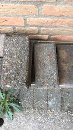 Donkere betonklinkers gevraagd, afmeting ca. 21 x 10 x 7 cm, Tuin en Terras, Ophalen, Gebruikt, Klinkers, 10 m² of meer