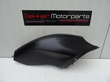 Rechter Tankkap / Zijkap Ducati Diavel 1260 1260S 2019-2022 beschikbaar voor biedingen