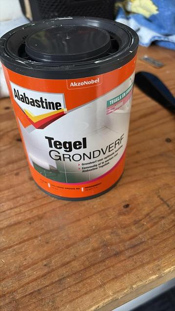 Alabastine tegel grondverf beschikbaar voor biedingen