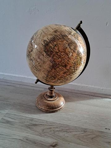 Wankele Globe - Voor een prikkie! beschikbaar voor biedingen