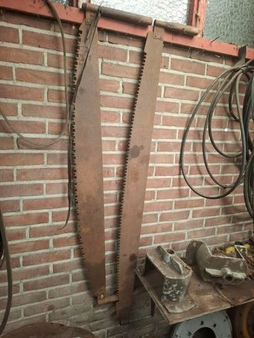 Antieke Boerderij Gereedschappen beschikbaar voor biedingen