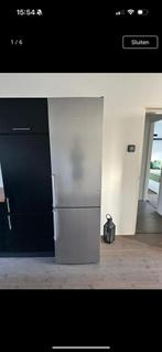 Grijze Bosch koelkast en vriezer, Witgoed en Apparatuur, Koelkasten en IJskasten, Ophalen, 200 liter of meer, 60 cm of meer, Met aparte vriezer