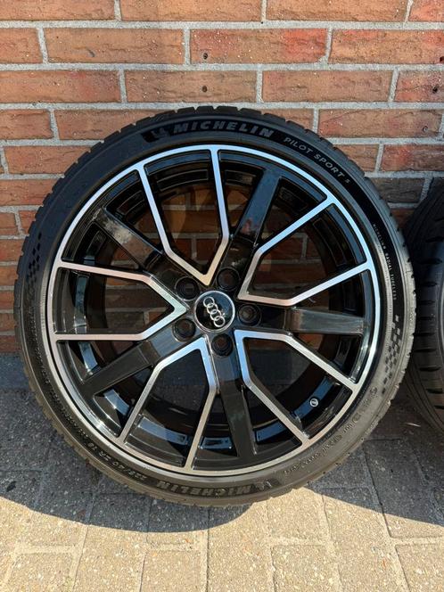 Nette Gunner velgen Audi A3 + michelin ️ banden 5x112, Auto-onderdelen, Banden en Velgen, Banden en Velgen, Zomerbanden, 18 inch