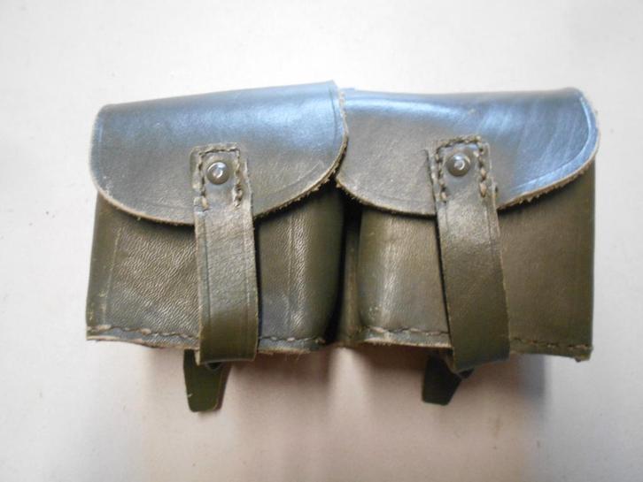 Pouch dubbe italiaans wo2 Carcano ammo pouch, Verzamelen, Militaria | Tweede Wereldoorlog, Overige typen, Overige gebieden, Ophalen of Verzenden