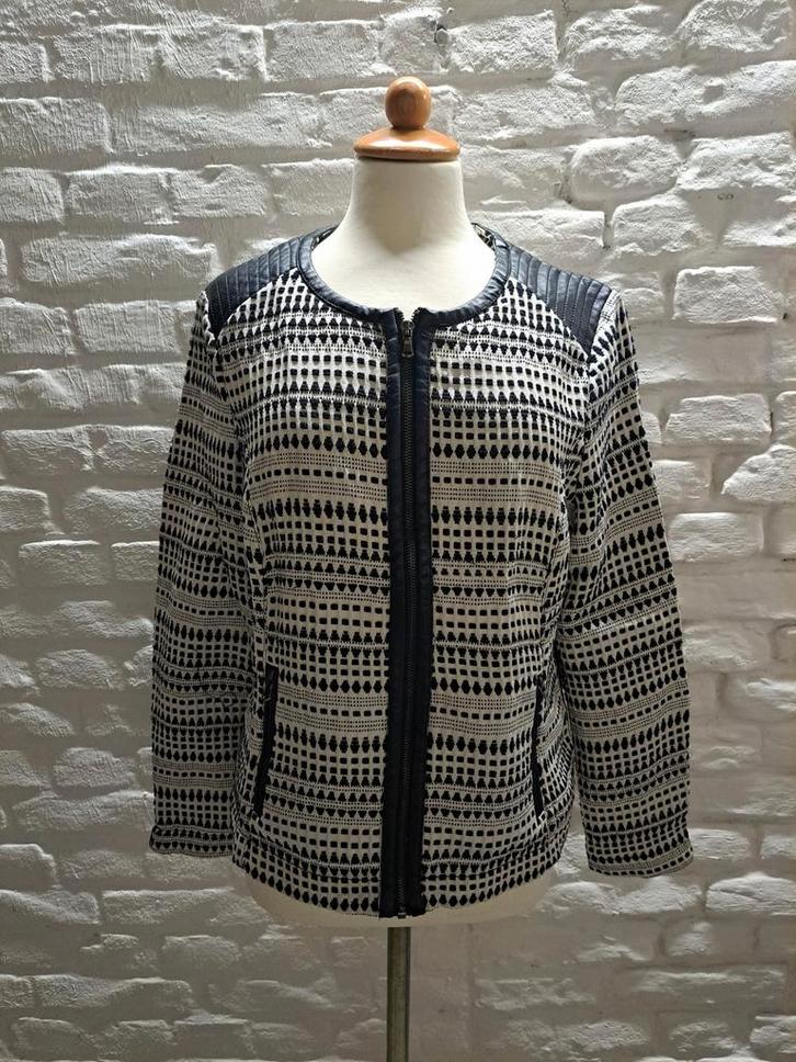 Yessica C&A Jasje Maat 42, Kleding | Dames, Jasjes, Kostuums en Pakken, Zo goed als nieuw, Jasje, Maat 42/44 (L), Zwart, Verzenden