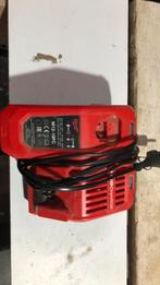 Milwaukee rapid scharge, Doe-het-zelf en Verbouw, Ophalen, Zo goed als nieuw