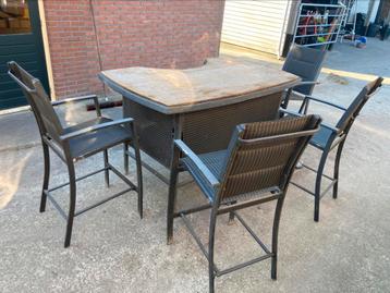 Tuin set bar tafel stoelen barkrukken krukken kruk beschikbaar voor biedingen