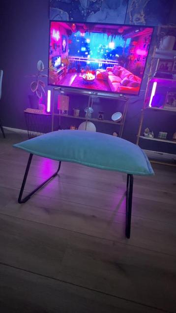 Turqoise poef, voetensteun, kruk, bijzettafel - als nieuw beschikbaar voor biedingen