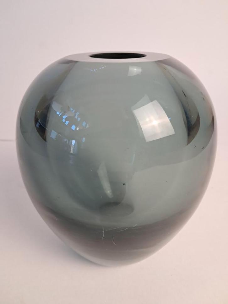 Prachtige, dikwandig groen glazen vaas van A.D. Copier, Huis en Inrichting, Woonaccessoires | Vazen, Gebruikt, Groen, Minder dan 50 cm