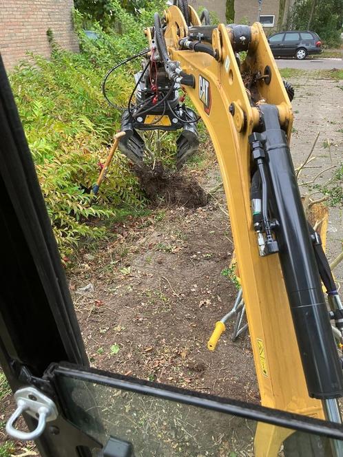 Voor al uw grondwerk Groot of klein, Diensten en Vakmensen, Tuinmannen en Stratenmakers