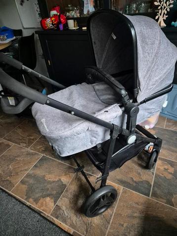 Gebruikte Kinderwagen - Kindercraft beschikbaar voor biedingen