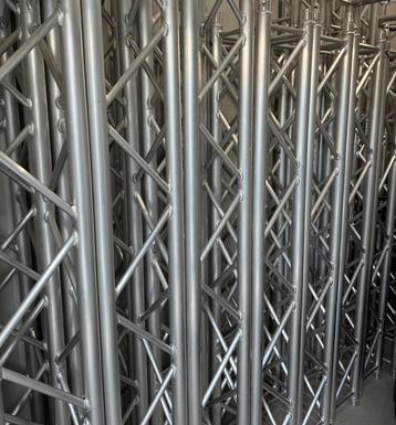 Diverse lengte Global Truss compatible beschikbaar voor biedingen