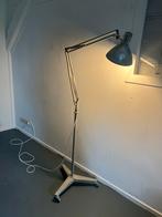 Industriële lamp staand wielen, Ophalen, Zo goed als nieuw, 150 tot 200 cm
