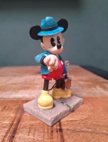 Beeldje Disney “Well suited for business” 346942 beschikbaar voor biedingen