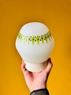 Vintage Plafondlamp met leuk motief, Ophalen of Verzenden, Gebruikt, Glas, Minder dan 100 cm