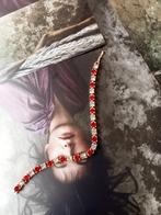 Dames mooie armband te koop rood goudkleur., Ophalen of Verzenden