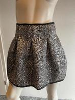 Sweewe rokje met zilveren vlekjes print maat s, Kleding | Dames, Rokken, Sweewe, ., Zwart, Ophalen of Verzenden