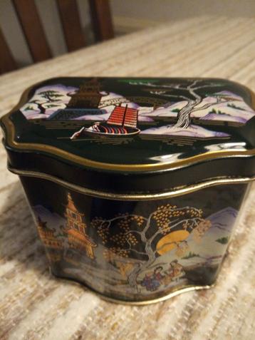 Leuk Vintage Thee Blikje Jaren '70 NIEUW !!! beschikbaar voor biedingen