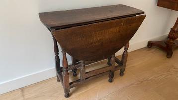 Te koop aangboden antieke hangoortafel, leuk en decoratief beschikbaar voor biedingen