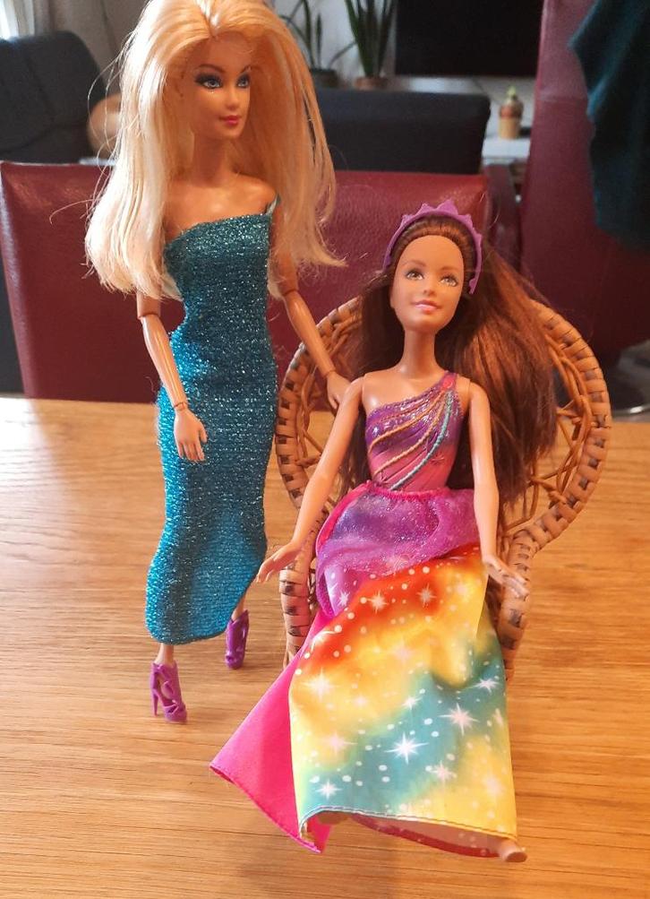 Barbie poppen, Kinderen en Baby's, Speelgoed | Poppen, Zo goed als nieuw, Barbie, Ophalen of Verzenden