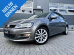 Volkswagen Golf 1.4 TSI HIGHLINE *CAMERA*CRUISE*XENON*TREKHA, Voorwielaandrijving, Euro 5, Gebruikt, Zwart