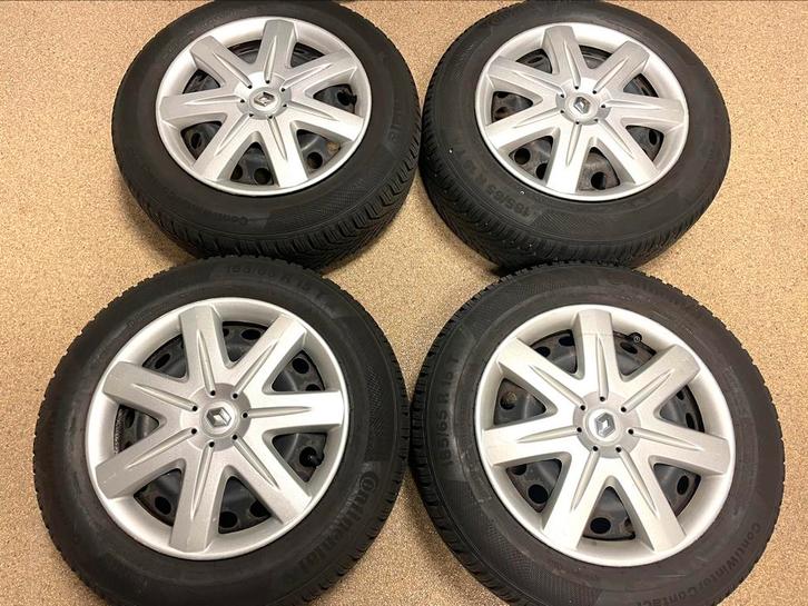 Continental winterbanden Renault Clio 4x100, Auto-onderdelen, Banden en Velgen, Banden en Velgen, Winterbanden, 15 inch, 185 mm