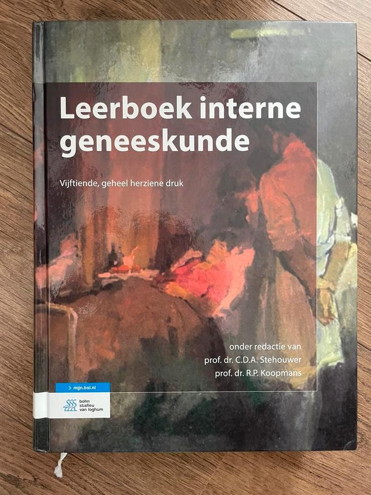 Leerboek interne geneeskunde incl werkende code, Boeken, Wetenschap, Zo goed als nieuw, Overige wetenschappen, Ophalen of Verzenden