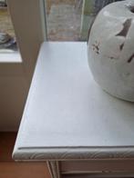 Vintage nachtkastje, wit, 2 lades en een nis Brocante kastje, Gebruikt, Vintage, 45 tot 65 cm, Nvt