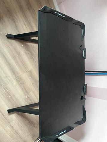 Game bureau beschikbaar voor biedingen