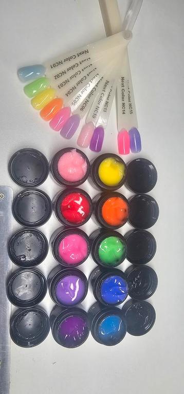 UrbanNails colorgel beschikbaar voor biedingen