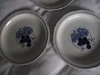4 wit porselein bord blauwe druiventros 16 cm Japan ook p s, Antiek en Kunst, Antiek | Servies los, Ophalen of Verzenden