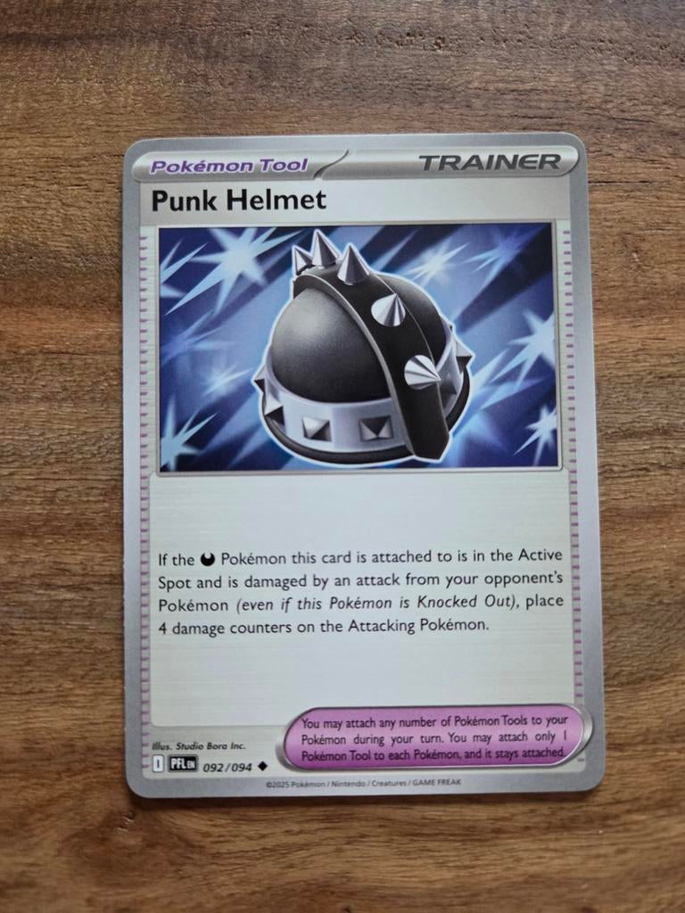 Pokémon Trainer Punk Helmet 092/094 - Non Holo - PFL, Ophalen of Verzenden, Nieuw, Losse kaart