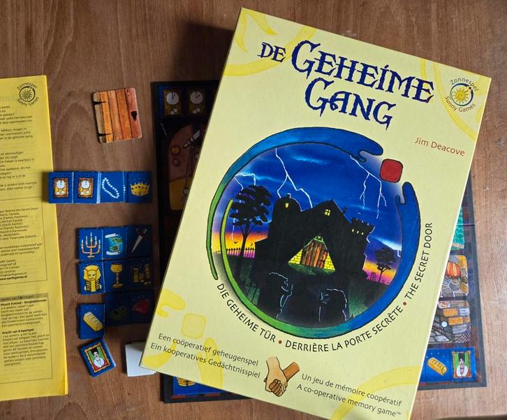 Coöperatief spel: De Geheime Gang (eerste versie), Hobby en Vrije tijd, Gezelschapsspellen | Bordspellen, Zo goed als nieuw, Ophalen of Verzenden