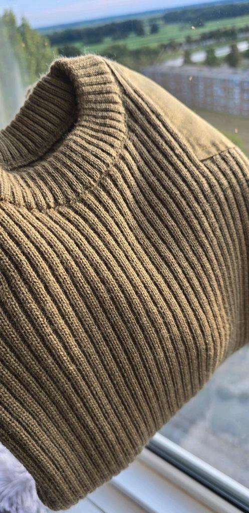 Commando trui 100% wol S khaki nieuwstaat, Kleding | Dames, Truien en Vesten, Nieuw, Maat 36 (S), Groen, Ophalen of Verzenden