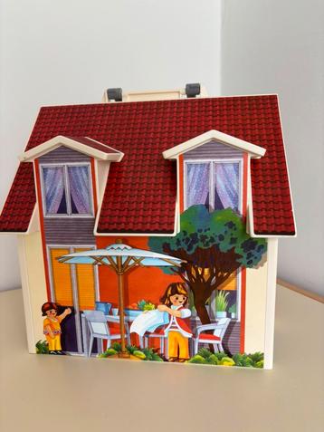 Playmobil ingericht meeneempoppenhuis beschikbaar voor biedingen