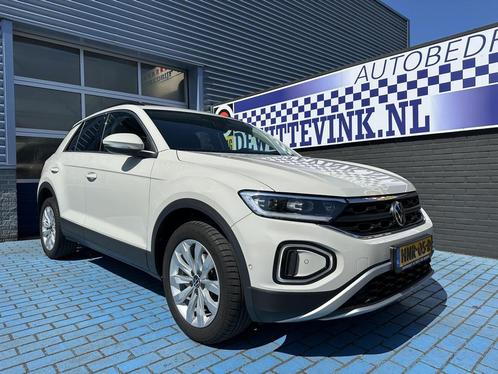 Volkswagen T-Roc 1.5 TSI ADAP CRUISE STOEL+STUUR VERW. CAM L, Auto's, Volkswagen, Te koop, T-Roc, Achteruitrijcamera, Adaptive Cruise Control